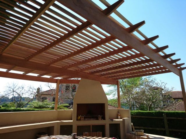 balau pergola